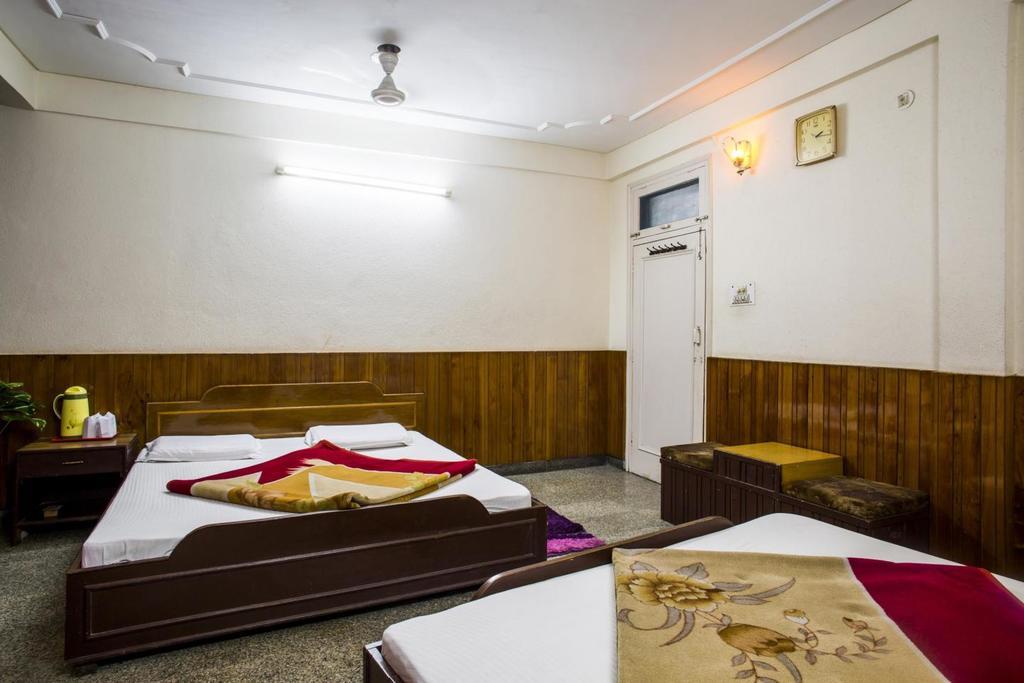 Hotel Raghunath Джамму Екстер'єр фото