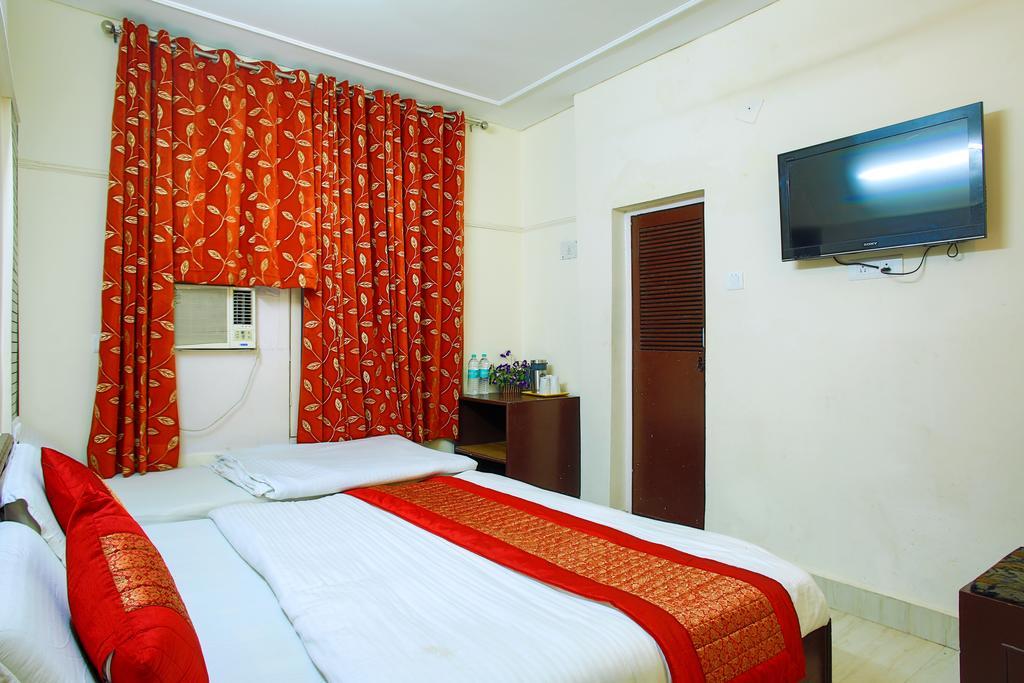 Hotel Raghunath Джамму Екстер'єр фото