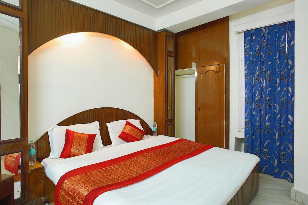 Hotel Raghunath Джамму Екстер'єр фото